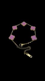 Bratara Placata Aur Reglabila 5Leef Roz placata cu aur, reglabila, de calitate superioara. Fabricate cu atenție la detalii și din materiale de cea mai înaltă calitate, aceste brățări adaugă o notă distinctivă oricărei ținute.